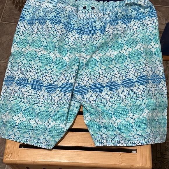 Cabana Life Men’s Coastal Cottage Swim Trunks - Size S - Picture 2 of 10